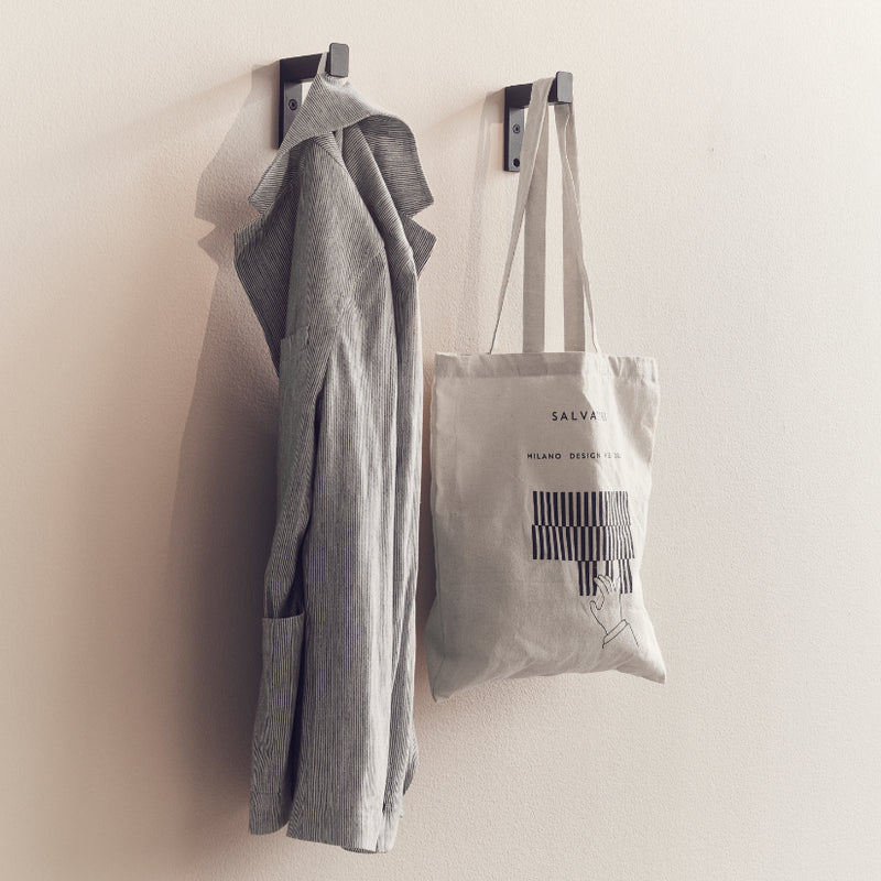 Frame Pin - Barra para ropa de pared